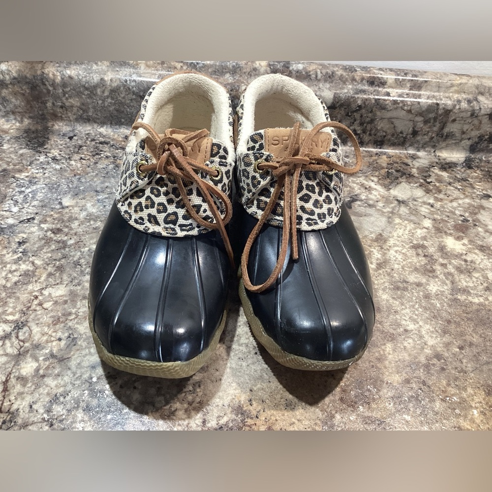 SPERRY 7.5 RUBBER DUCK SHOES LEOPARD PRINT WOMEN'S RAIN FARM SHOES